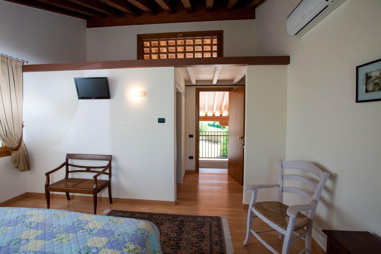 Agriturismo Crocerone Bassano del Grappa Eksteriør billede
