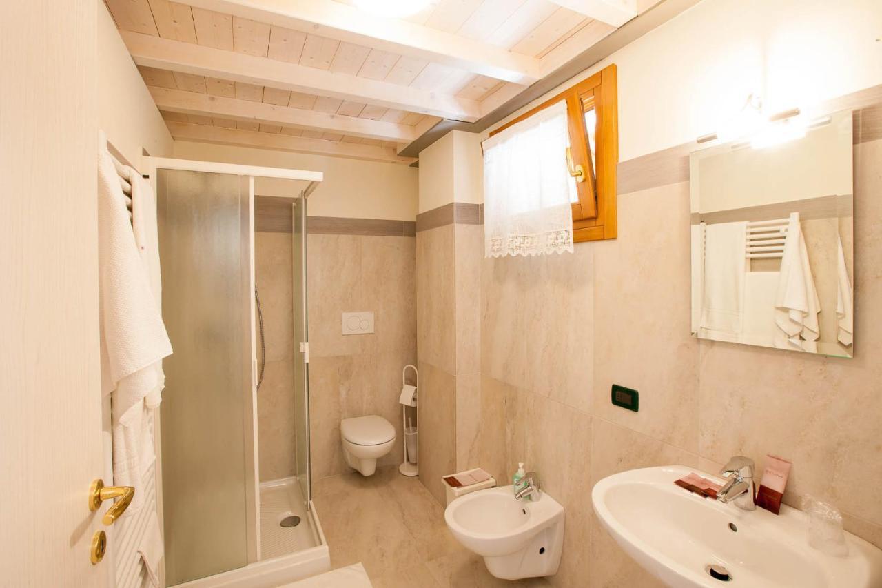 Agriturismo Crocerone Bassano del Grappa Eksteriør billede